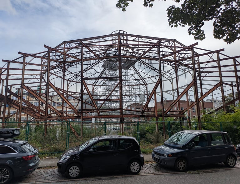 Old Schilleroper building in Hamburg with industrial structure, hidden urban space and history, Industrie und urbane Orte