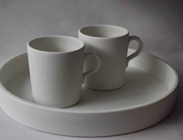 Serving Tray and standard Mug White 