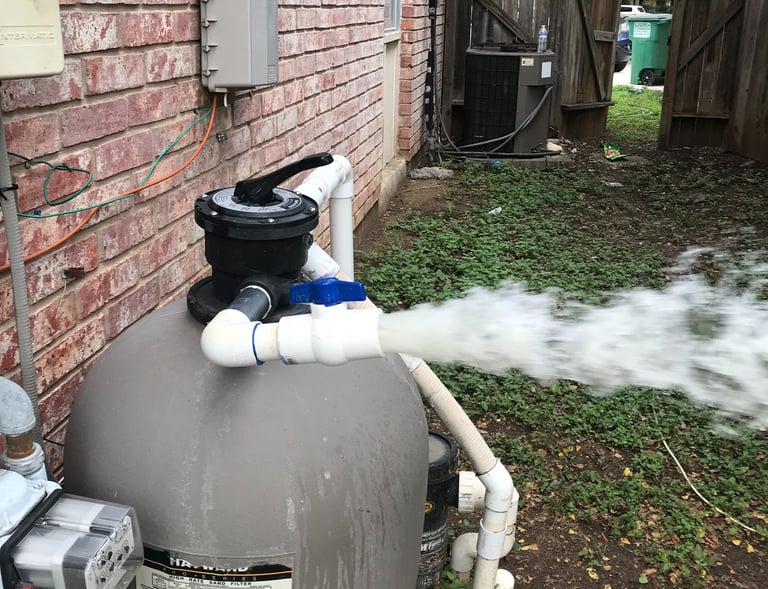 78248 Shavano Park Texas swimming pool cleaning service