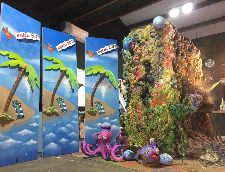 escaparate para mutua general de cataluña, banner, escaparatismo, decoración, branding