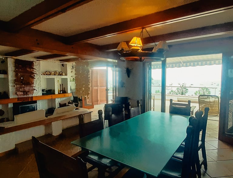 Sala comedor casa en Ancon
