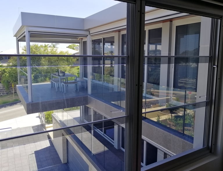 Window and balustrade cleaning 