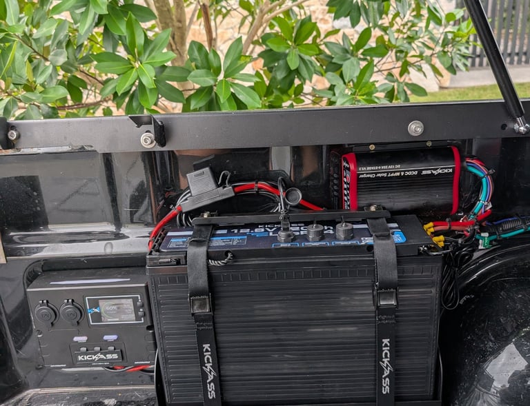 Kings / Kickass installation Gold Coast – Mobile setup of customer battery box and 12V panel.