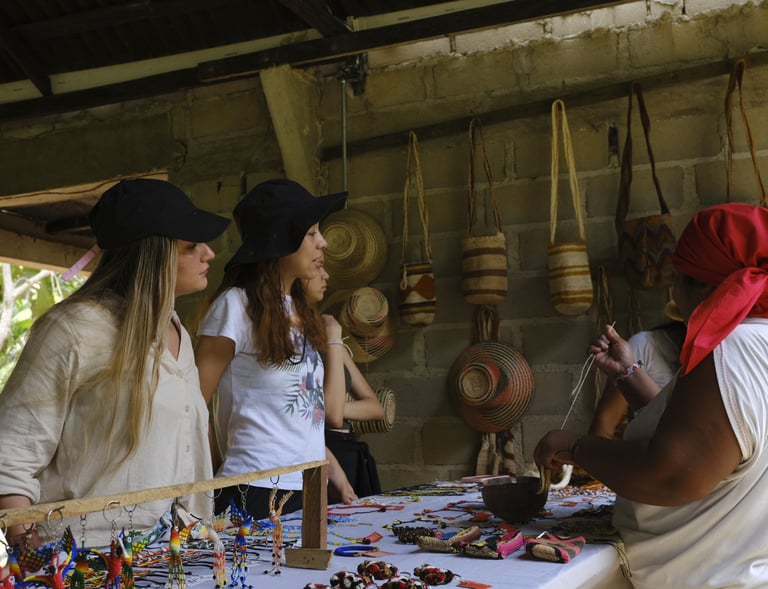 Tienda de artesanía indigena en santa marta  
