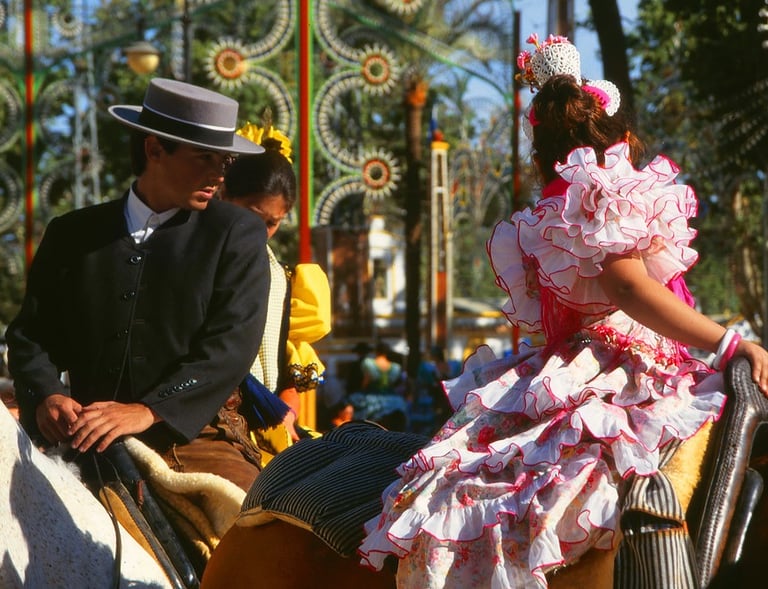 flamenca vestido típico en la feria de jerez bebiendo vino