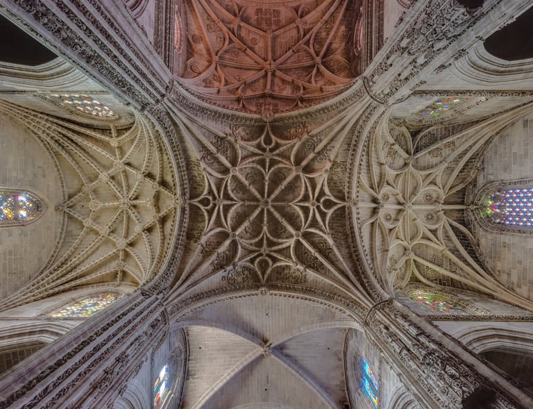 techo gotico de la iglesia de san miguel en jerez de la frontera
