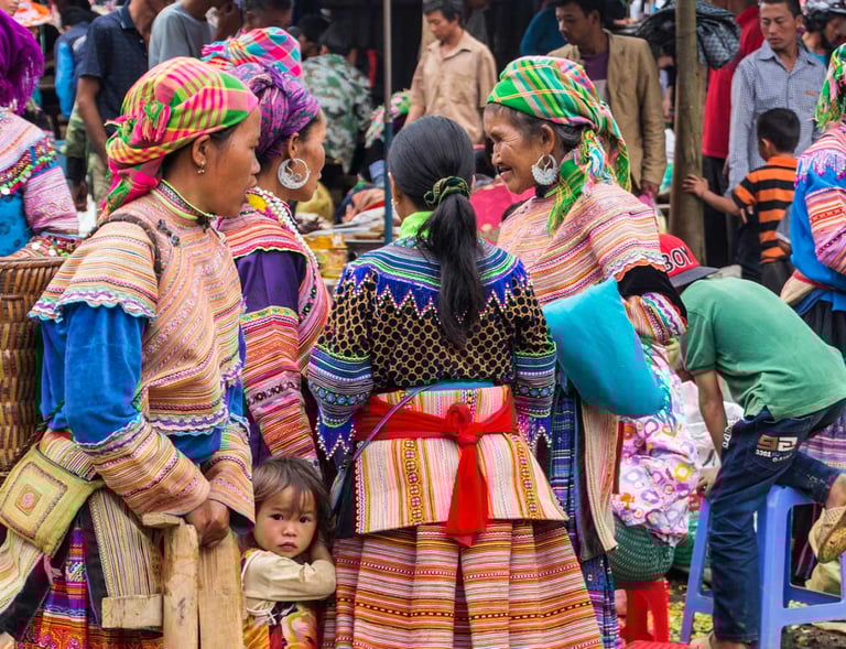 Minorité ethenique au marché de Bac Ha