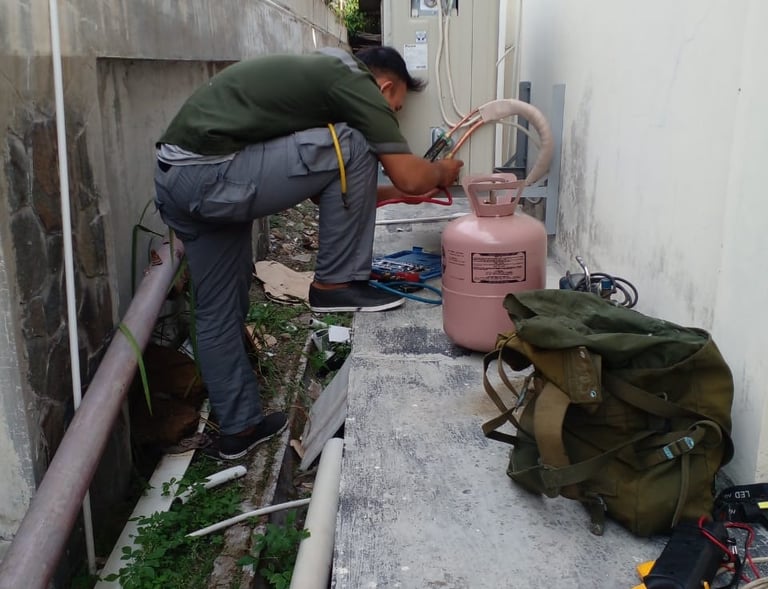 Layanan Service AC, Cuci AC, dan Pasang AC di Bojonggede Bogor – Lestari Teknik