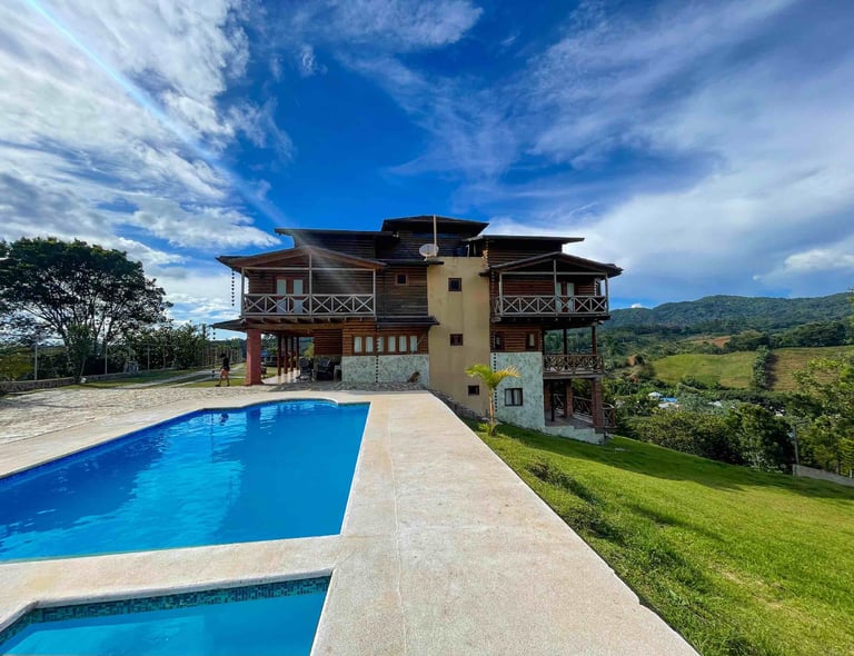 Piscina de la villa presidencial Constanza