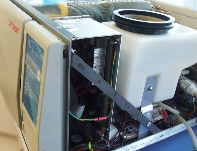 esterilizador de mesa de vapor en mantenimiento