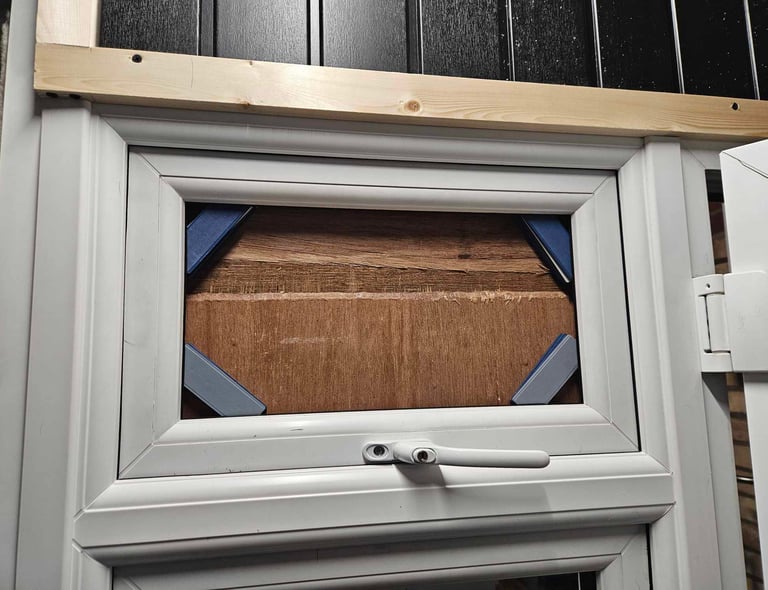 emergency locksmith Exeter double glazing replacement