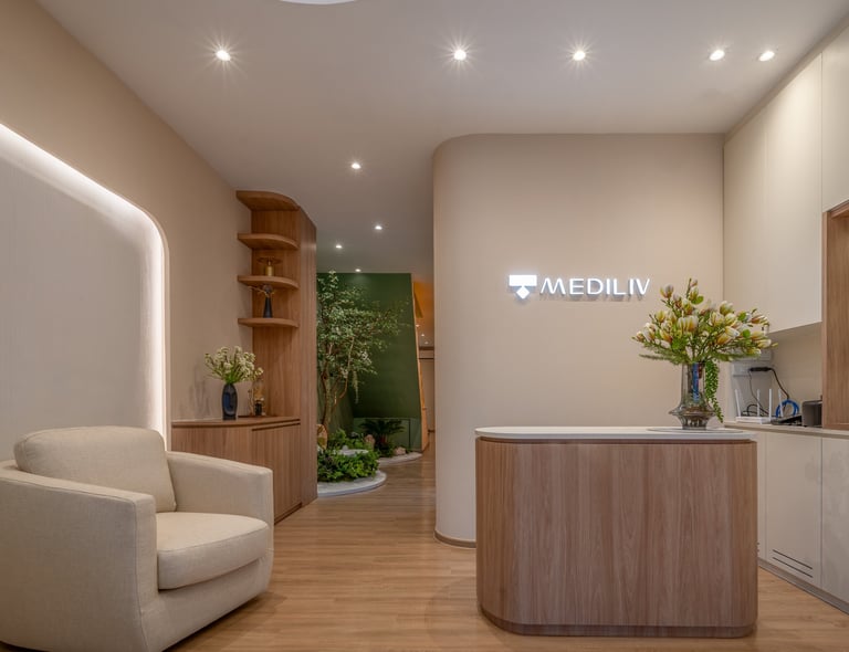 Mediliv Wellness Clinic Bangna reception area - Luxury Physiotherapy and Future Cosmetics Facial