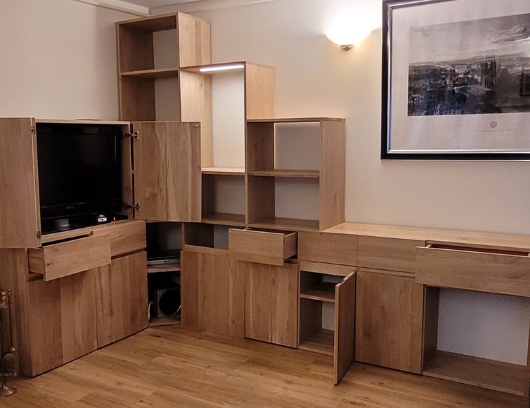 meuble tv, bibliothéuqe, bureau et buffet sur mesure