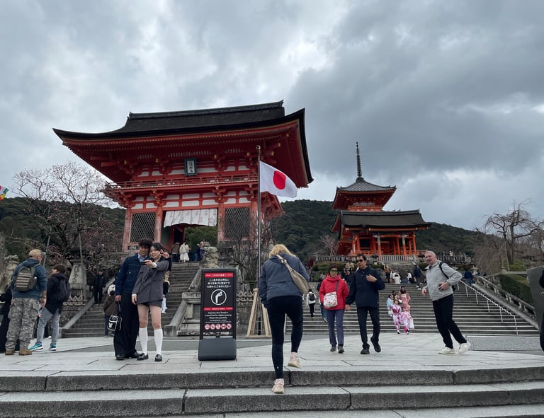 Viaje Kyoto, Japón. Entrada al templo Kiyomizu-dera. Una gran experiencia que requiere planeación.