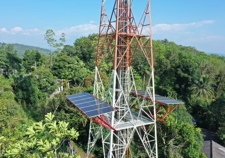 Pioneer Project of Solar PV Panels mounted using special structure on Cell Tower in Sri Lanka.
