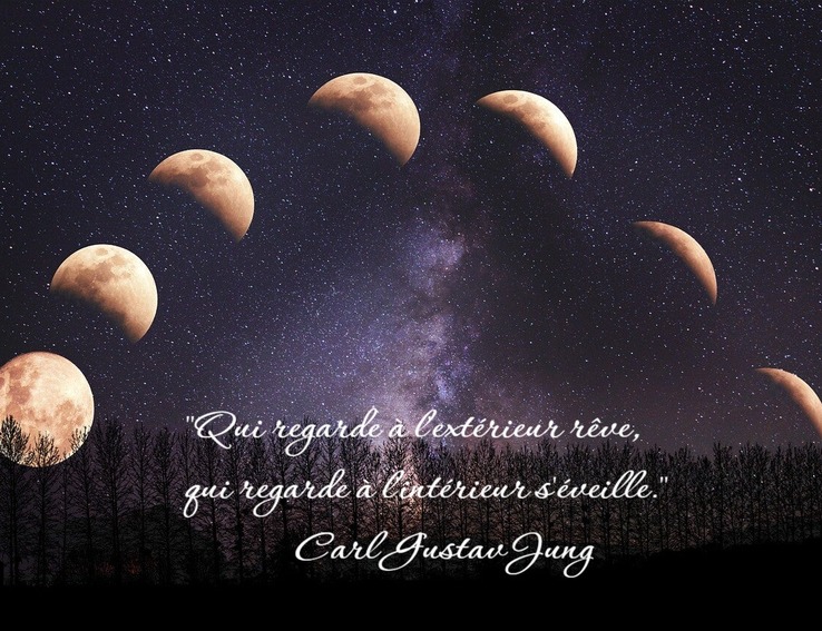 a sky full of stars and the moon in the background