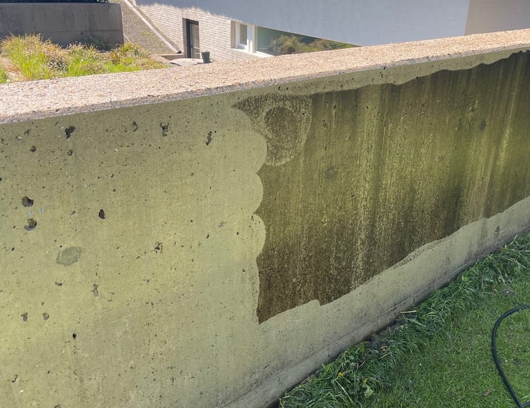 "Reinigen van betonelementen door Senpro BV"