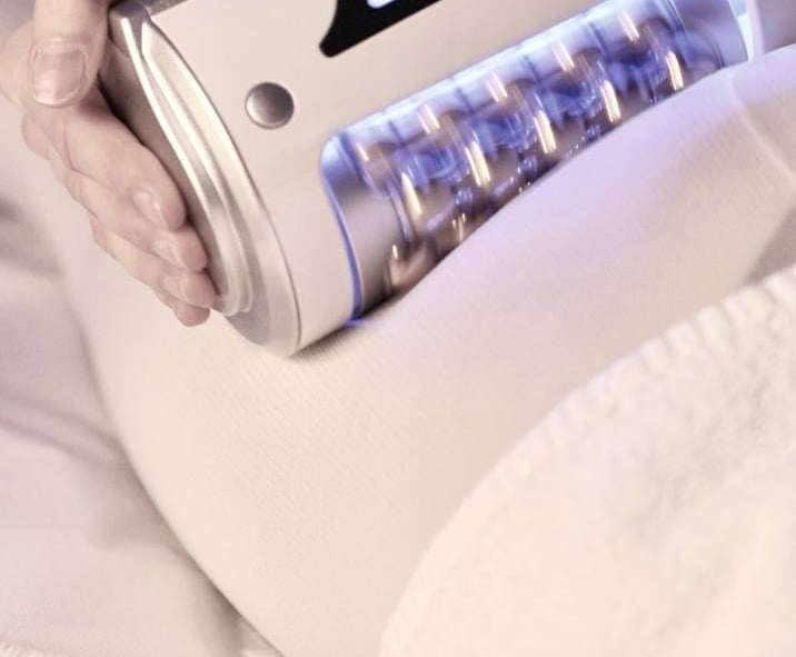 Elegancki salon kosmetyczny OG Cosmetology z profesjonalnym wyposażeniem