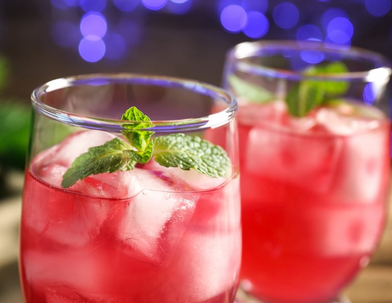 Keto Red Wine Spritzer