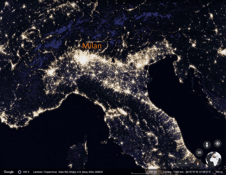 Image satellite du nord de l'Italie la nuit