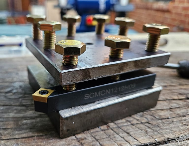 Picture of the completed toolpost