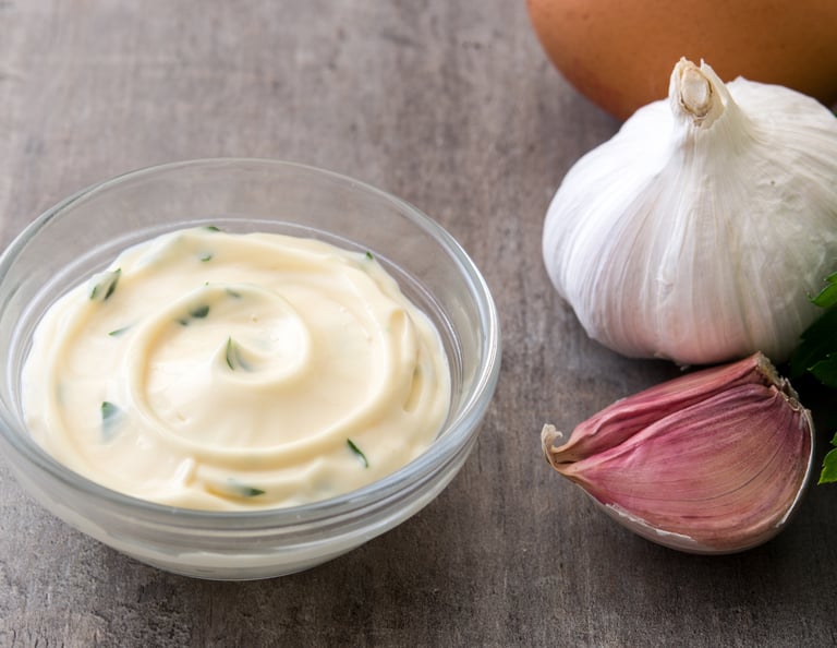 Keto Garlic Aioli Sauce