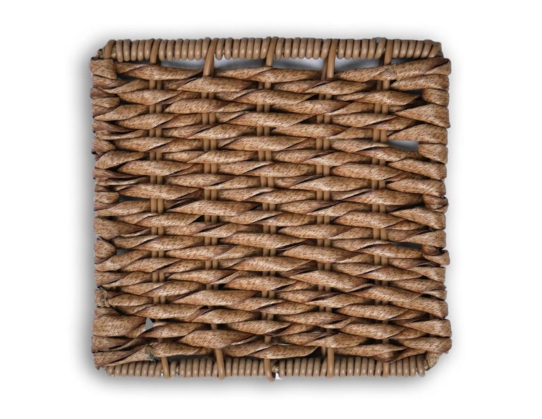 Sebatik Carpentry - synthetic twist