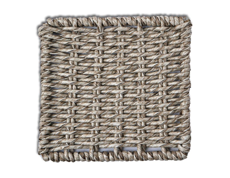 Sebatik Carpentry - synthetic twist