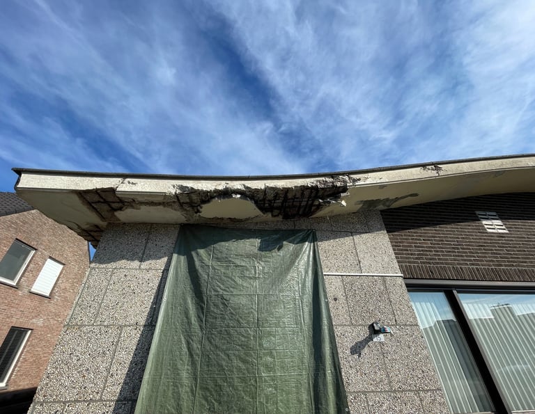 "Overstek betonherstelling en coating door Senpro BV"