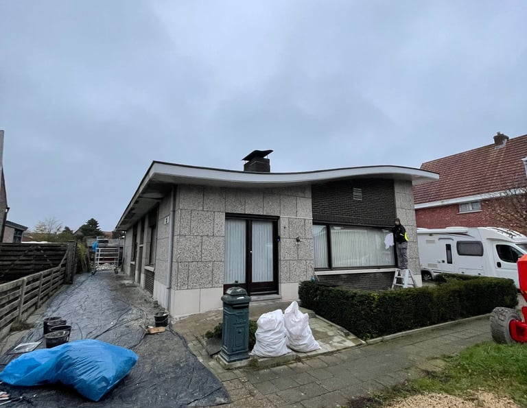 "Overstek betonherstelling en coating door Senpro BV"