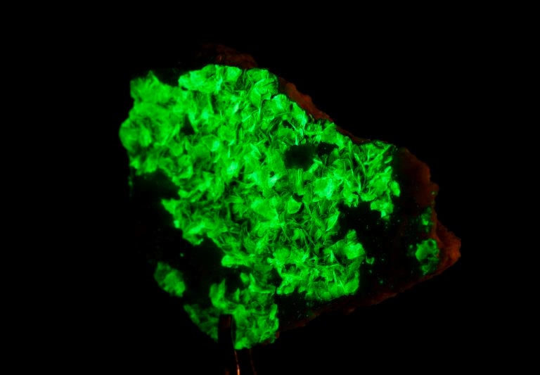 Astatine. By Elahe81 - Own work, CC BY-SA 4.0