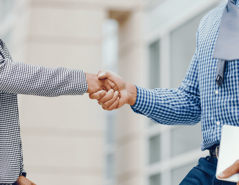 aboutissement d'une vente d'entreprise de services à la personne avec pme partner