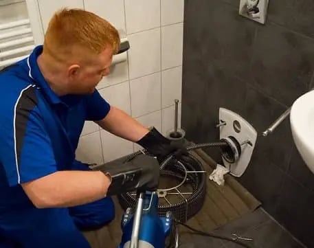 dégorgement canalisation wc