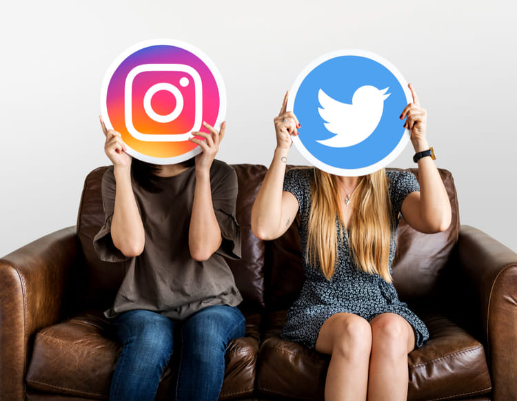 promote twitch stream on instagram and twitter