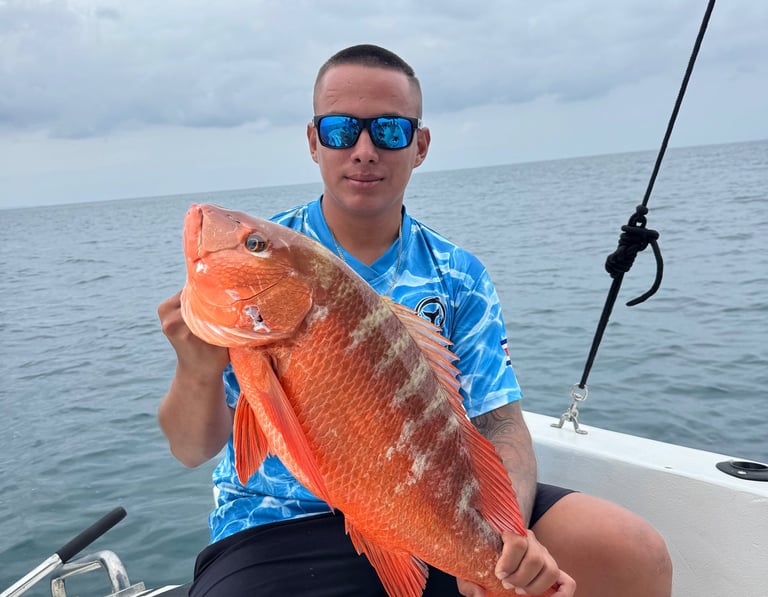 Snapper fishing tour with Coral Expeditions Costa Rica