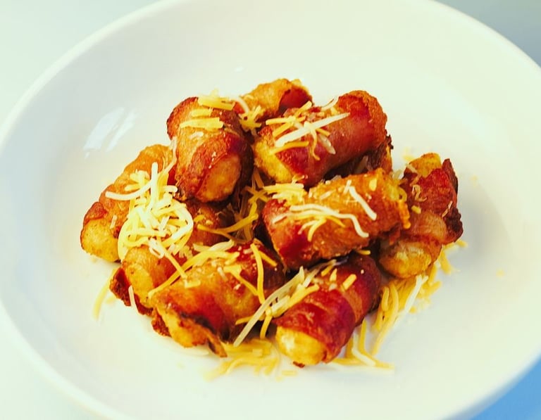 tater tots wrapped in bacon