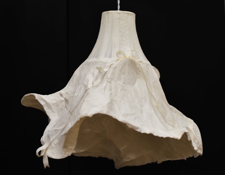 Tenue de soirée lightened sculpture