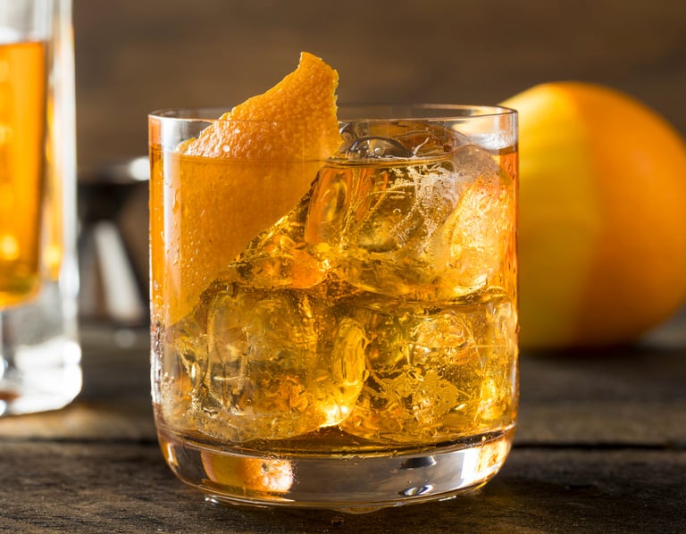 Cómo Preparar un Oaxacan Old Fashioned con Tepextate de Lu Mezcal