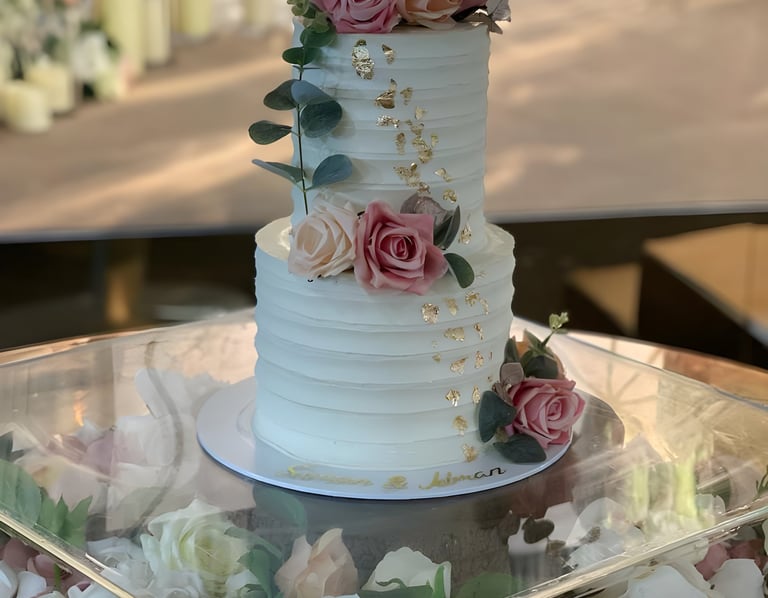 dusty pink buttercream wedding cake 