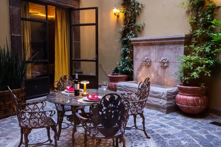 beautiful courtyard san miguel de allende