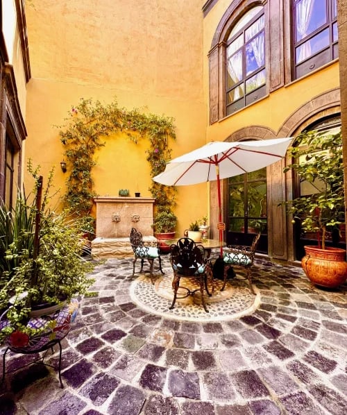 colonial house san miguel de allende