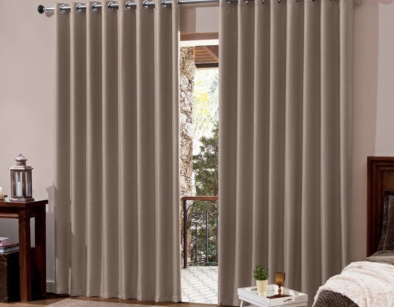 Cortina Oxford Lisa 3,00 X 2,50 para sala quarta escritório com ilhóis cromado