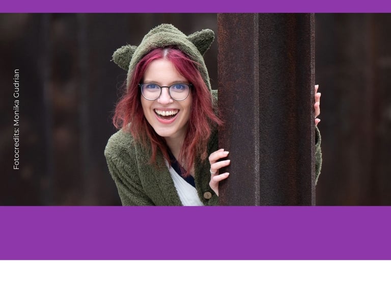 Der Hörspiel-Cast von Autor Luca Snow - "Existence": Sprecherin Jessica Friedrich alias Jessy-Voice