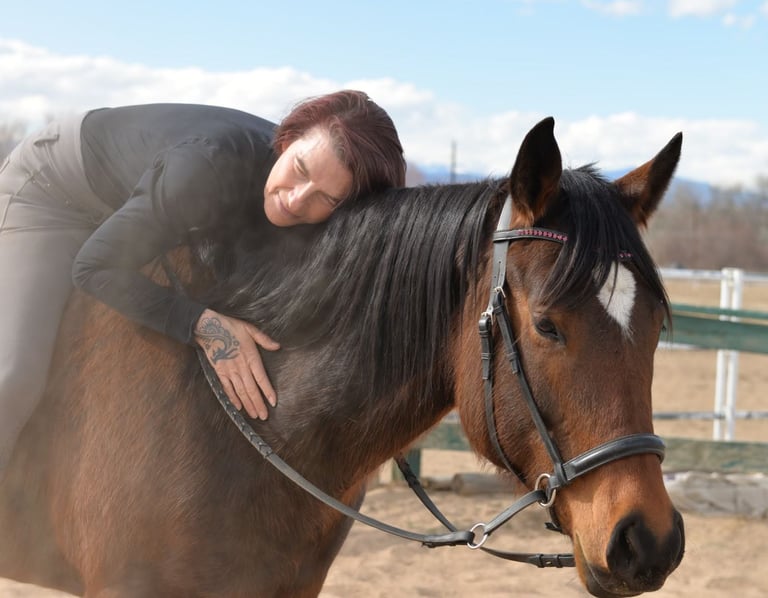 Kassandra and Tamarin neck hug. Photo by Kaylyn B