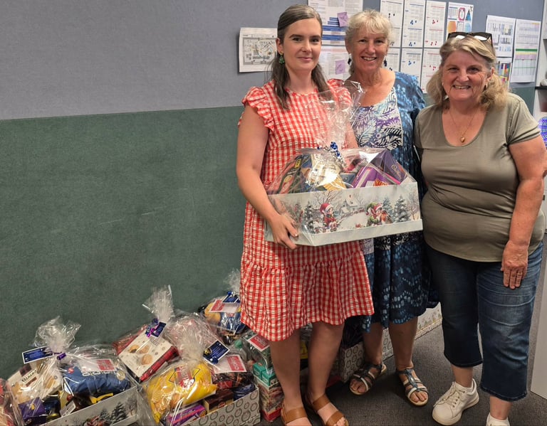 Delivering Christmas hampers 2025