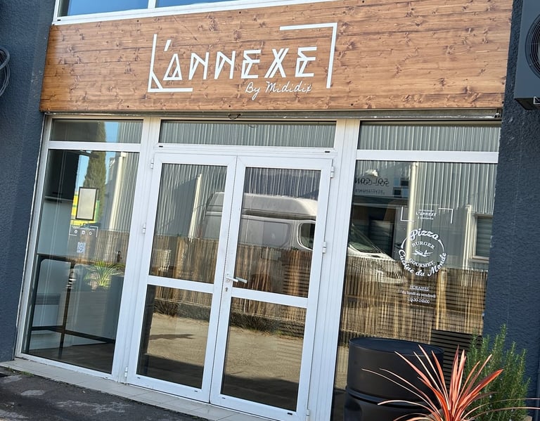 Façade du restaurant L’ANNEXE by Mididix à Mauguio