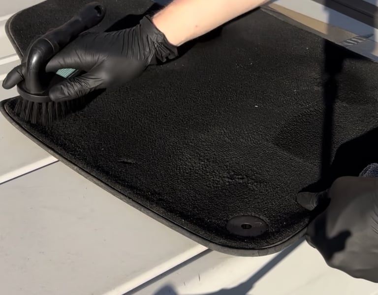 Nettoyage tapis de voiture 