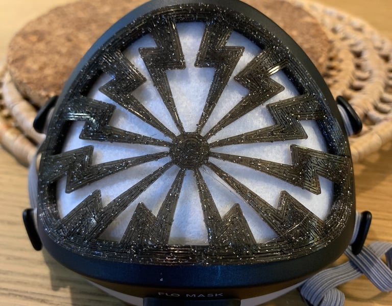 flo-70: Flomask with Electric Flashes decoration