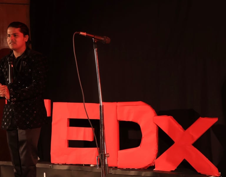 Dheeraj is the best corporate illusionist in Delhi India.