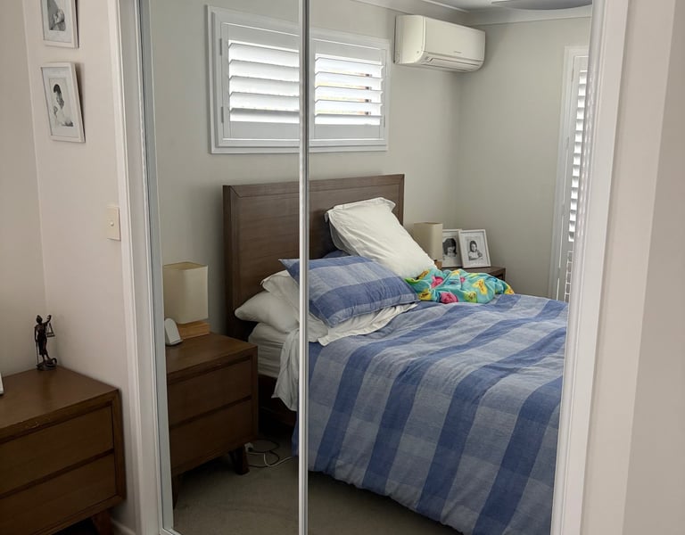 Fully framed wardrobe door